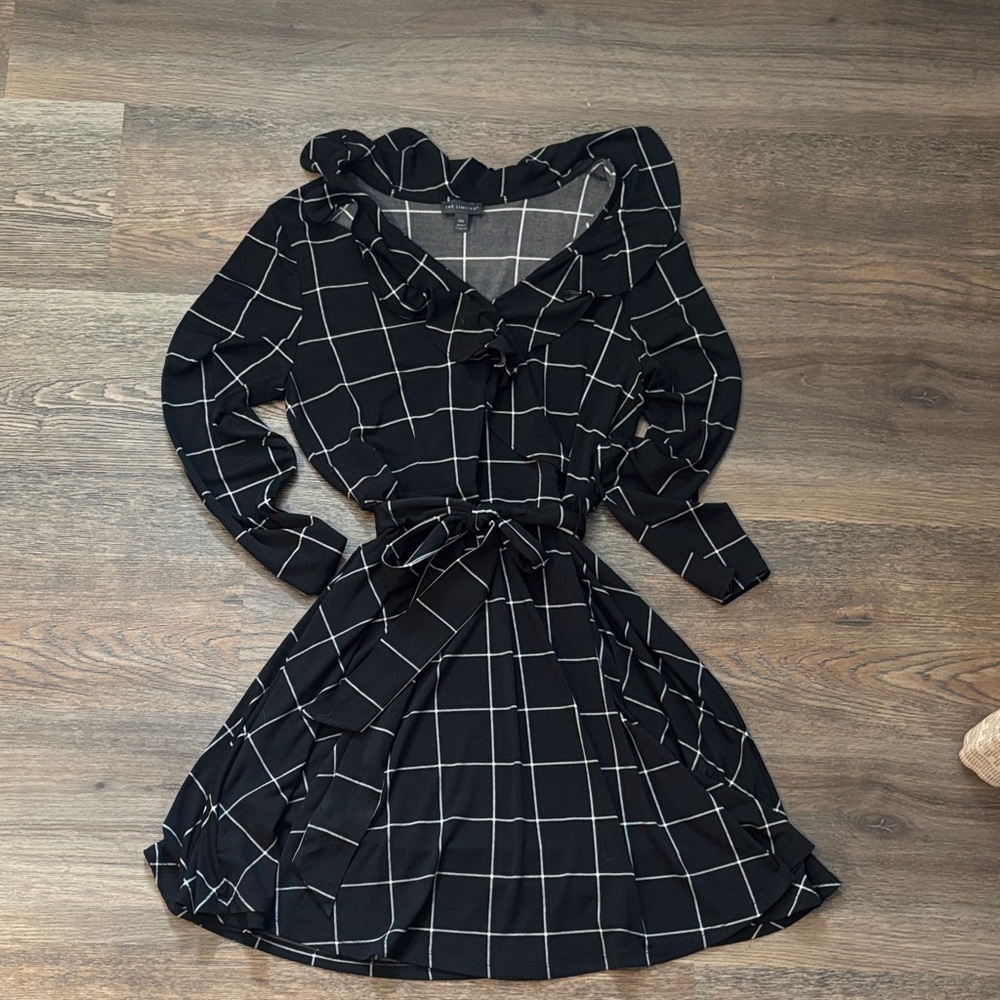 The Limited Black and White Checkered Long Sleeve Dress